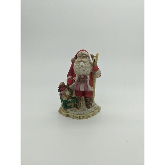 Santa's of the Nations Sweden Porcelain Figurine 8905 SANTA CLAUS Vtg 1991 EUC - Picture 1 of 4